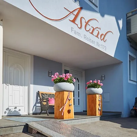 Astrid 3* フラッハウ