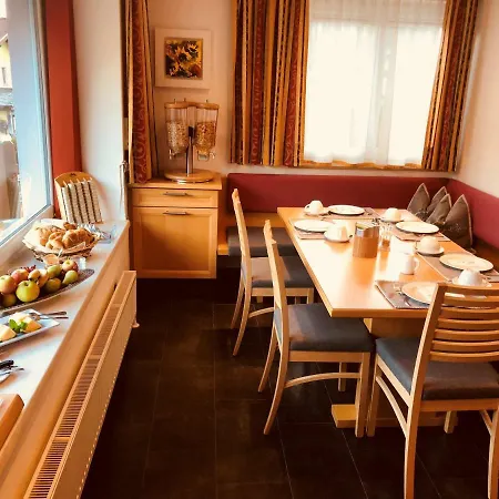 招待所 阿斯特丽德旅馆 3*